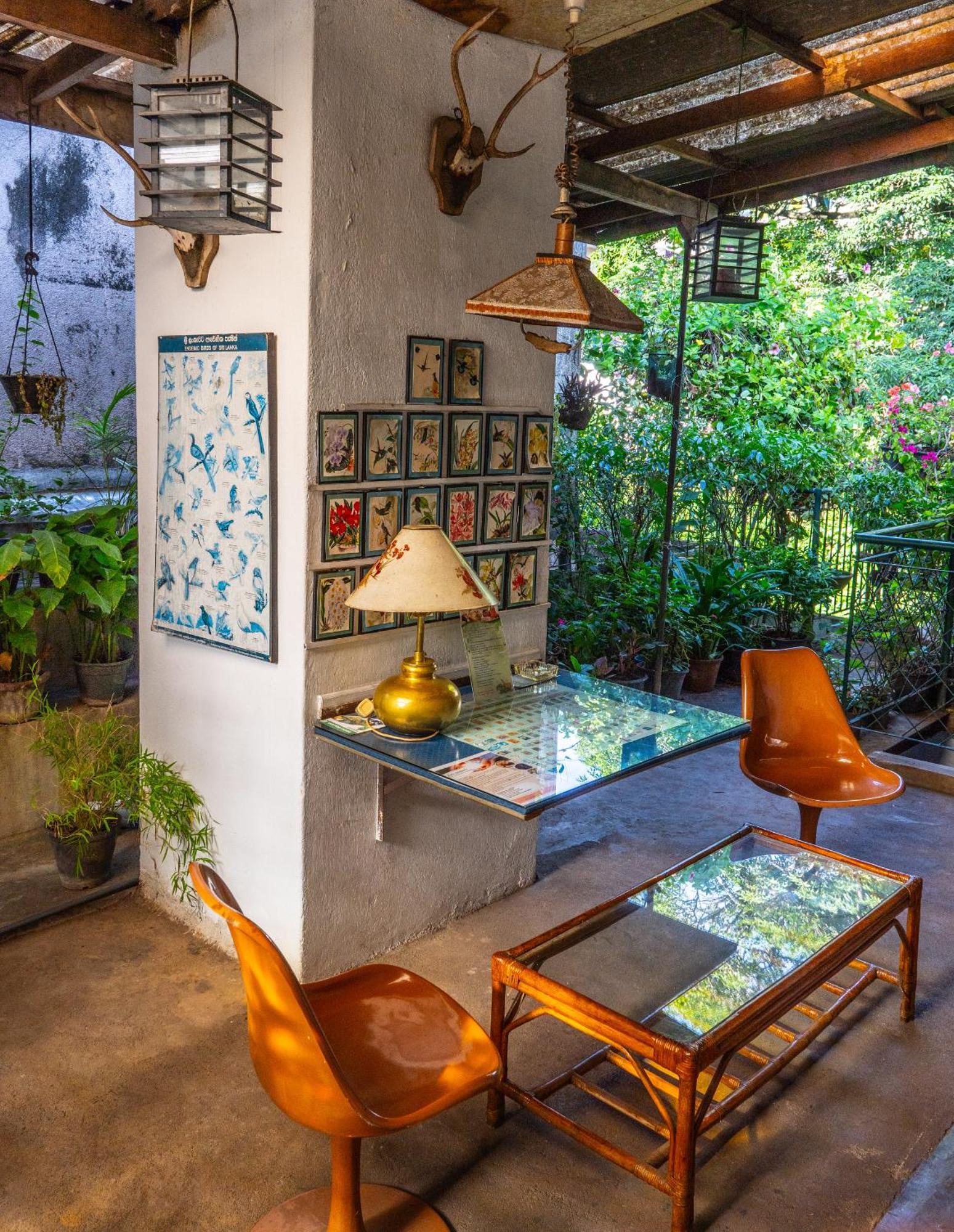 Kandy Inn Madugalle'S Family Guest House Exterior photo